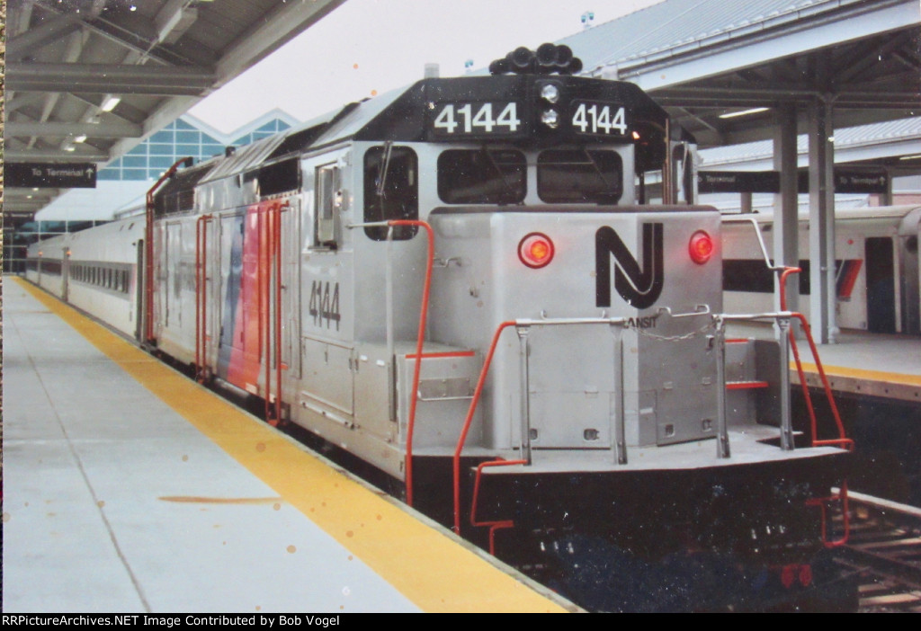 NJT 4144